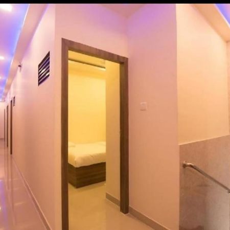 Hotel Golden Galaxy Βομβάη Εξωτερικό φωτογραφία