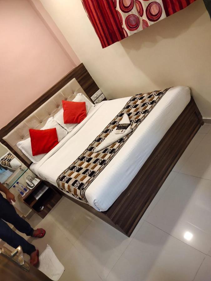 Hotel Golden Galaxy Βομβάη Εξωτερικό φωτογραφία