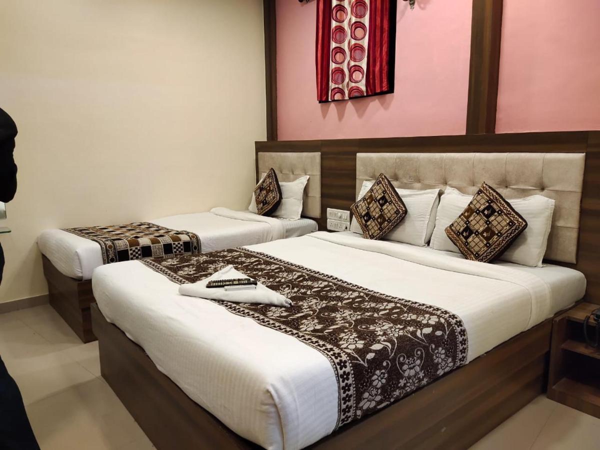 Hotel Golden Galaxy Βομβάη Εξωτερικό φωτογραφία
